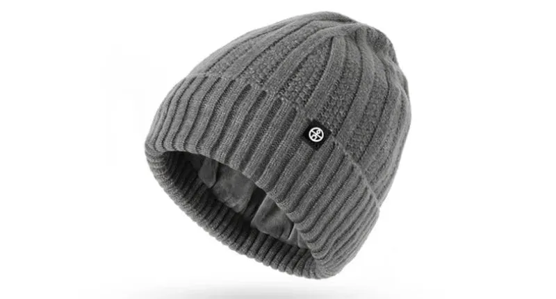 Ensemble bonnet gants et écharpe en velours
