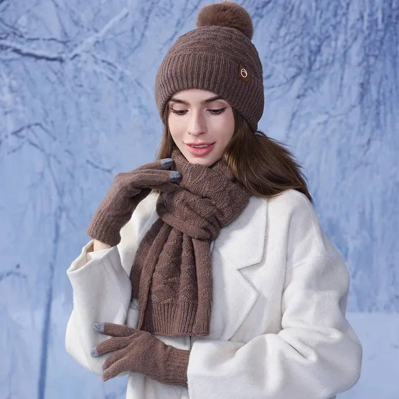 Ensemble gants écharpe et bonnet en acrylique