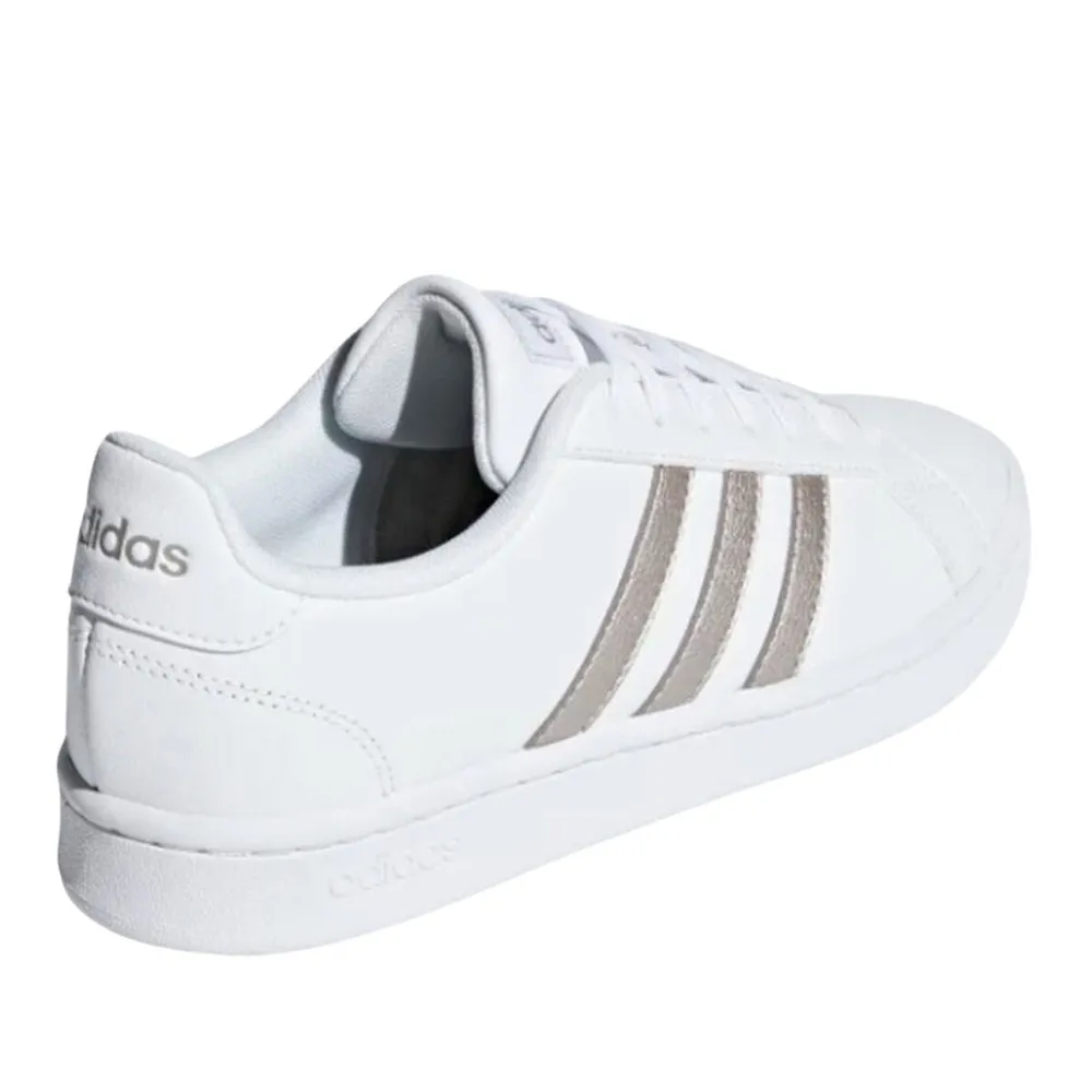 Grand Court Chaussure Femme