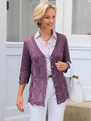 Veste en tricot motif ajouré